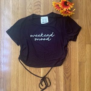 WEEKEND MOOD CROP TOP!